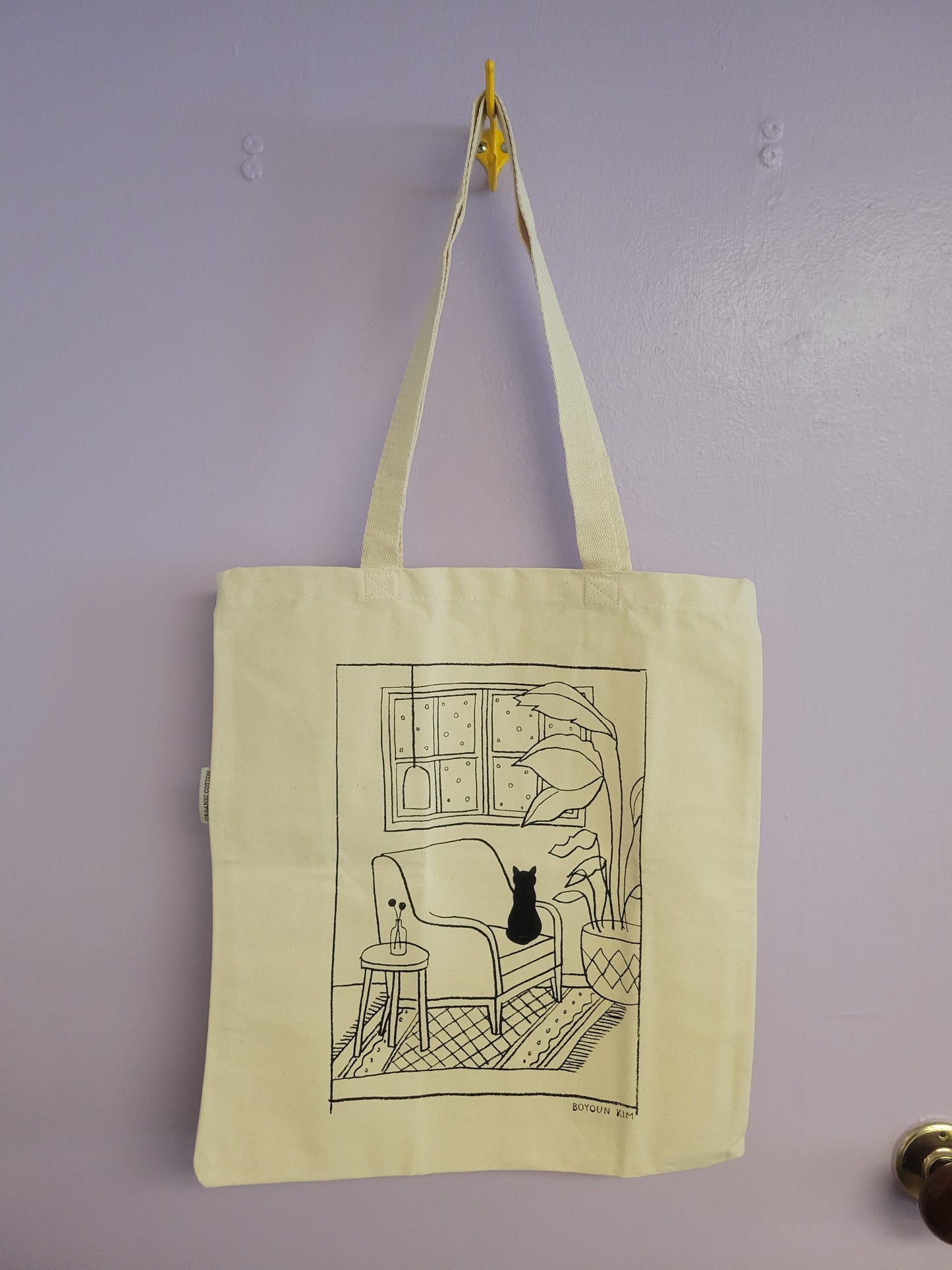 Cat Sitting Tote Bag