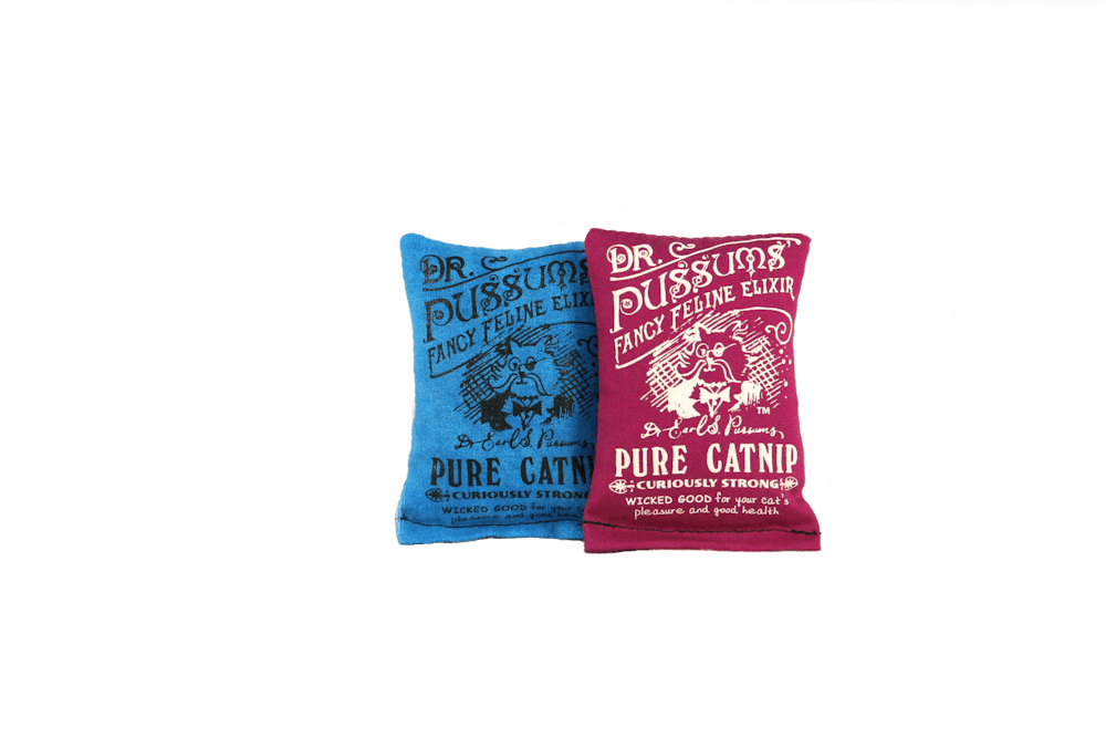 Small Logo Catnip Pillow Catnip Toy (Assorted Colors)