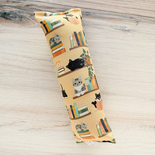 Catnip Krinkle Kicker Cat Toy - Book Lovers